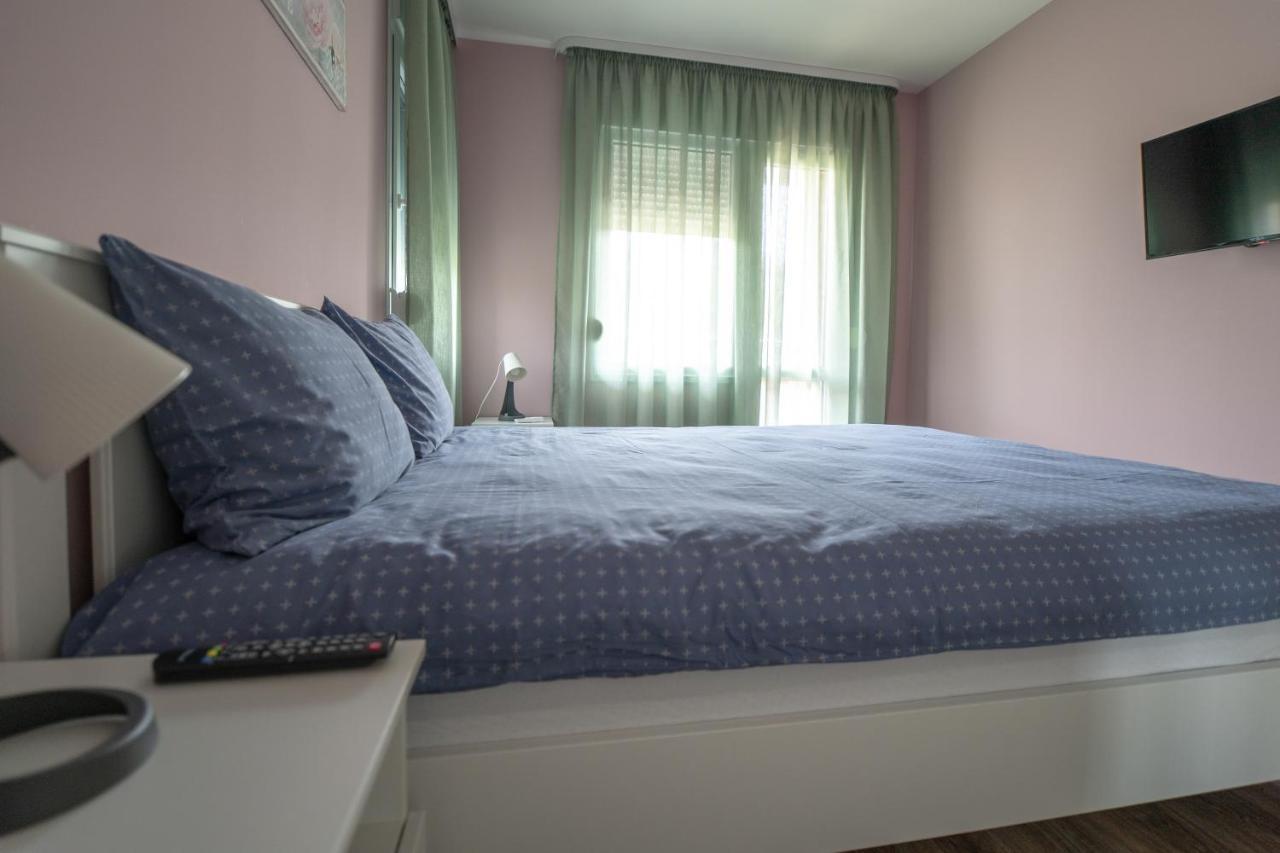 Verona Apartment Санданський Екстер'єр фото