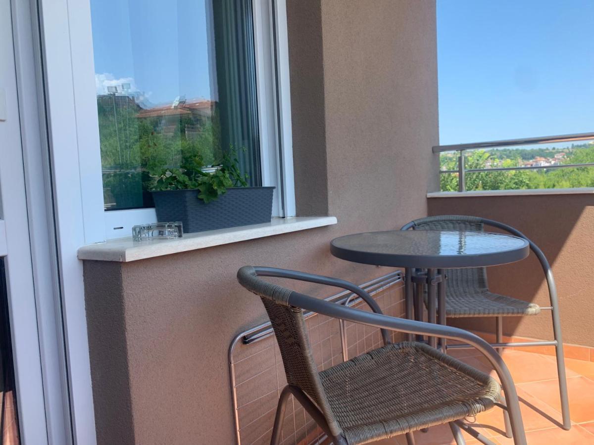 Verona Apartment Санданський Екстер'єр фото
